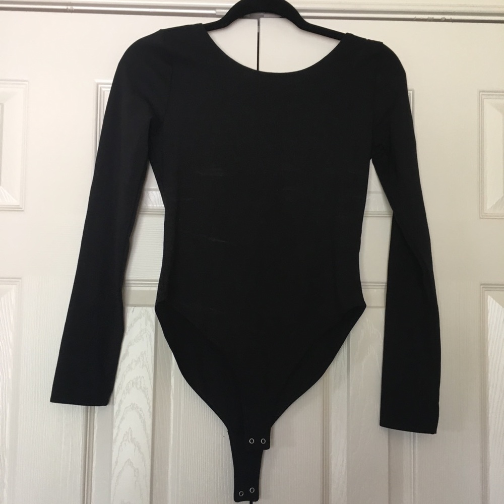 Black long sleeve scoop back body suit